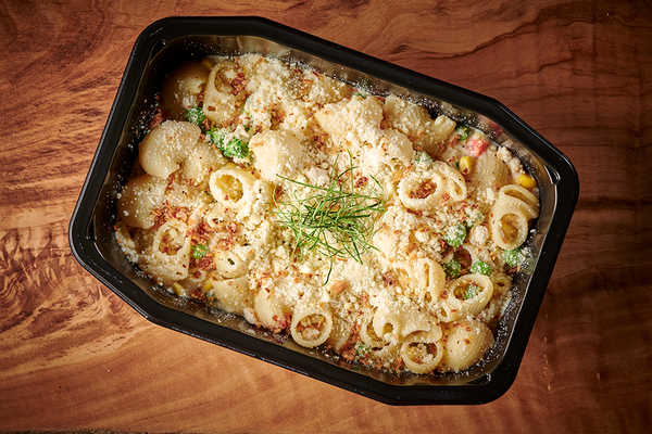 High Protein Gluten free Chicken pasta with cream spinach sauce