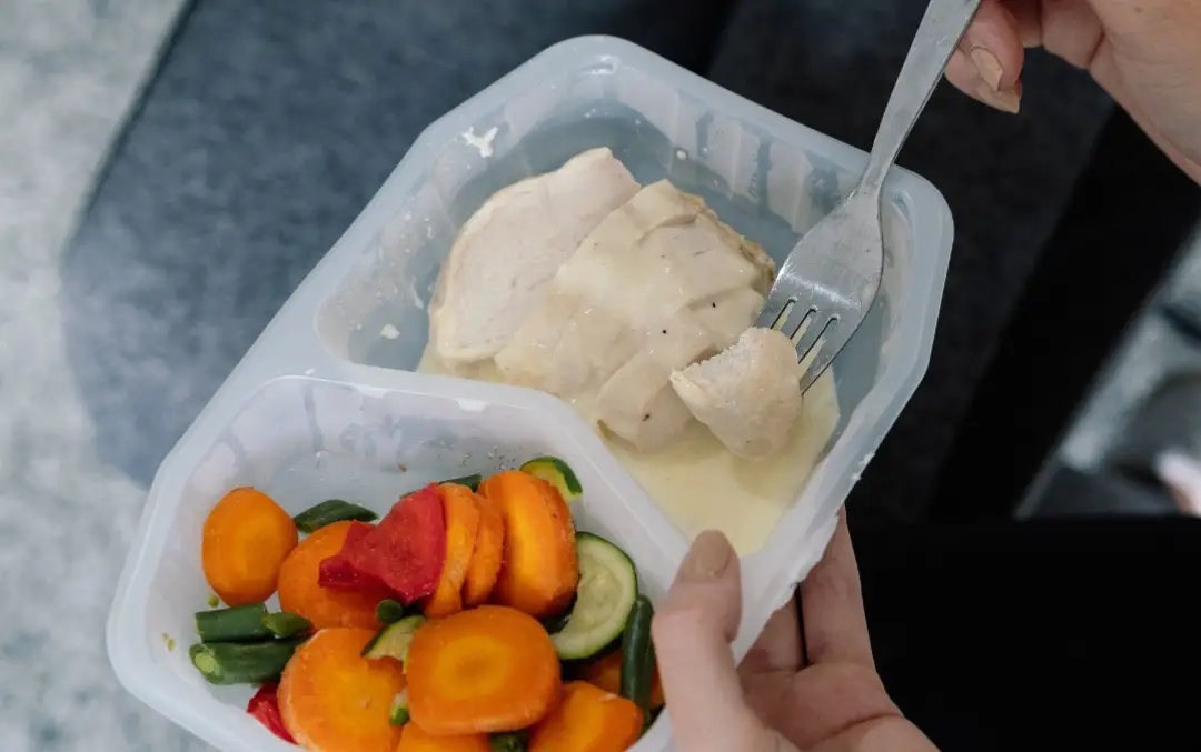 Garlic Herb Chicken with Roasted Sweet Potato & Steamed Broccoli