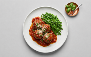 Italian Beef Meatballs In Rich Tomato Sauce (High-Protein)