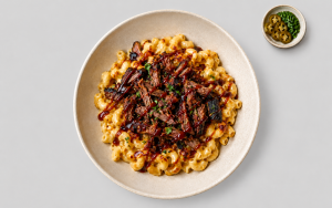 Texas-Style Brisket Mac & Cheese With Chipotle Bbq Drizzle